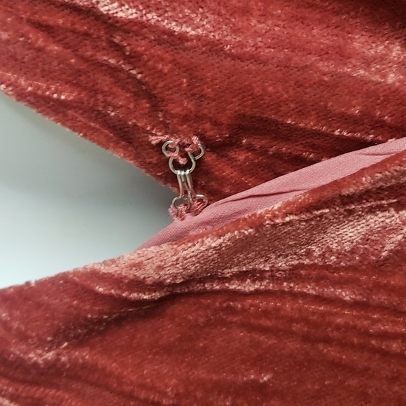 Adelyn Rea Neck Crushed Velvet Long Puff  Sleeve Faux Wrap Dress - Picture 5 of 8